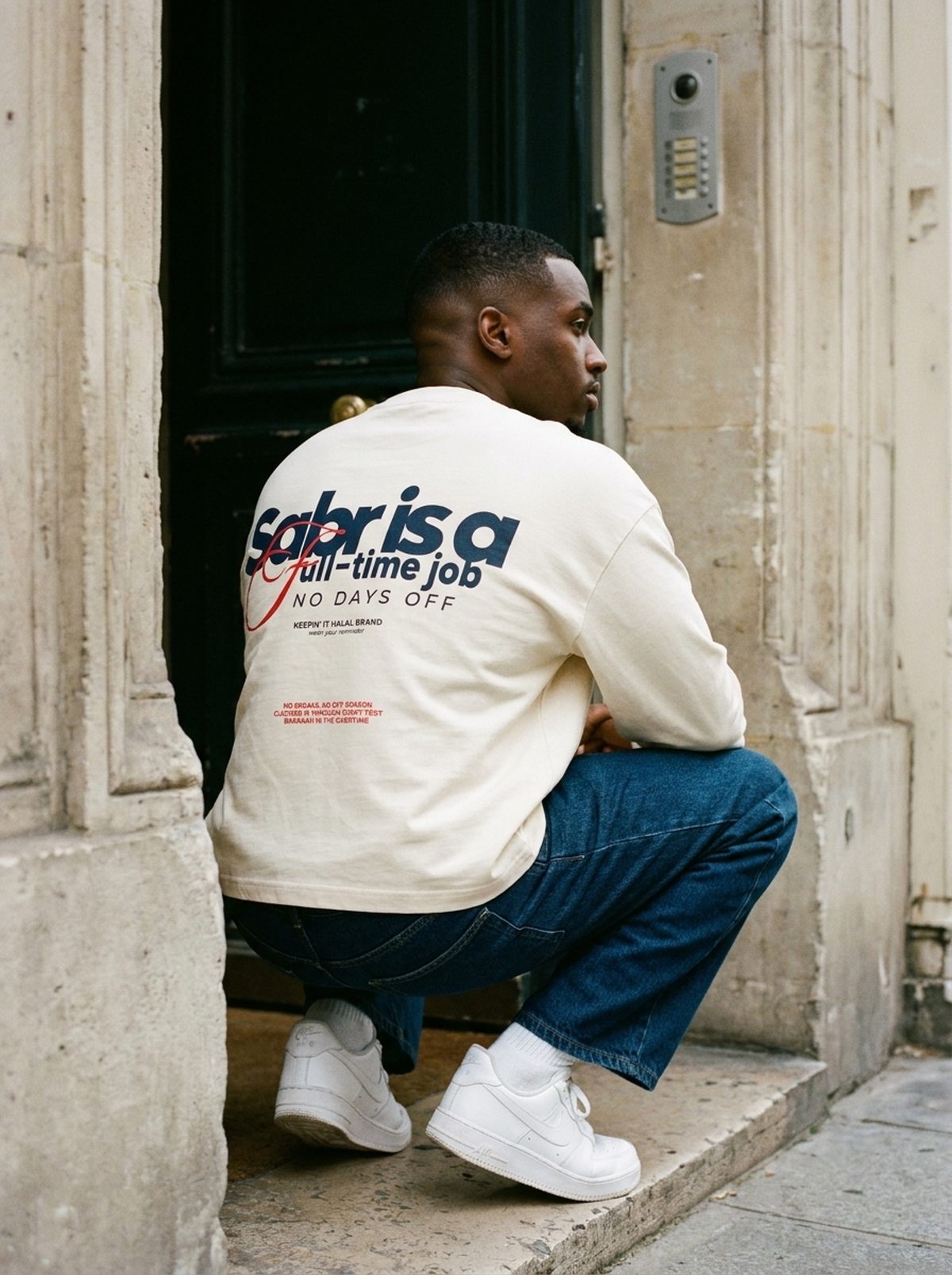 Full-Time Sabr cream long sleeve, doorway